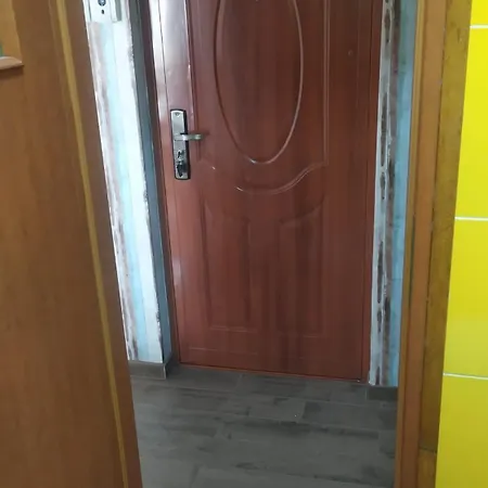 Garsoniera Cernei * Kaloşvar