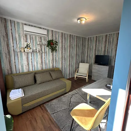 Apartmán Garsoniera Cernei