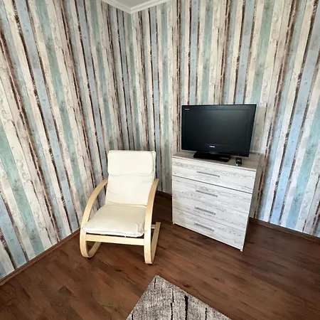 Garsoniera Cernei Apartmán