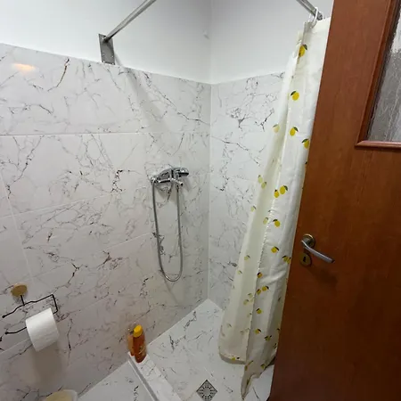Garsoniera Cernei Apartmán